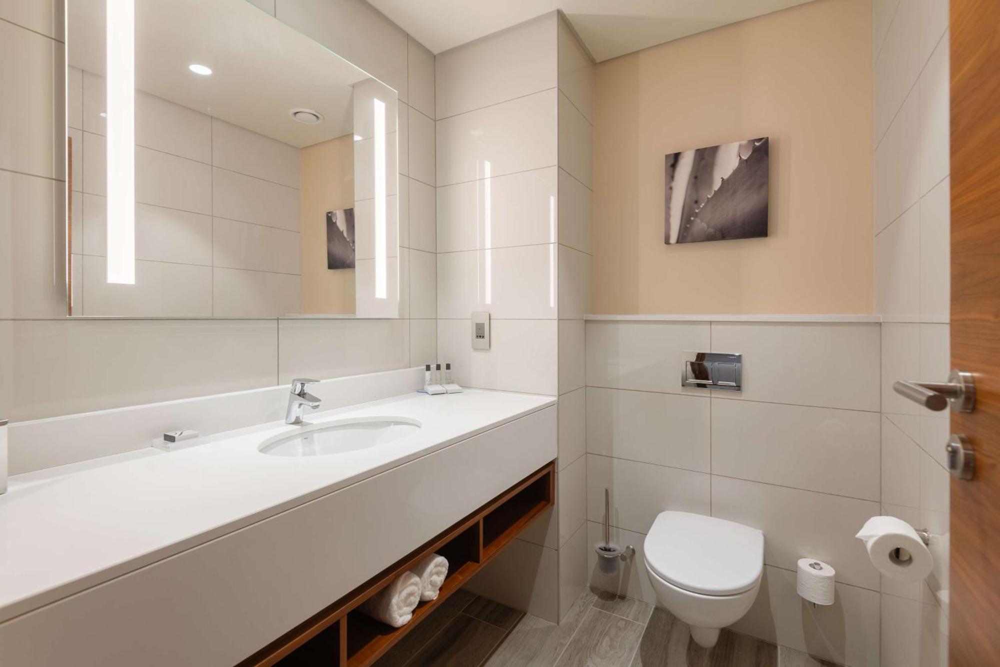 Hilton Garden Inn Windhoek Eksteriør billede