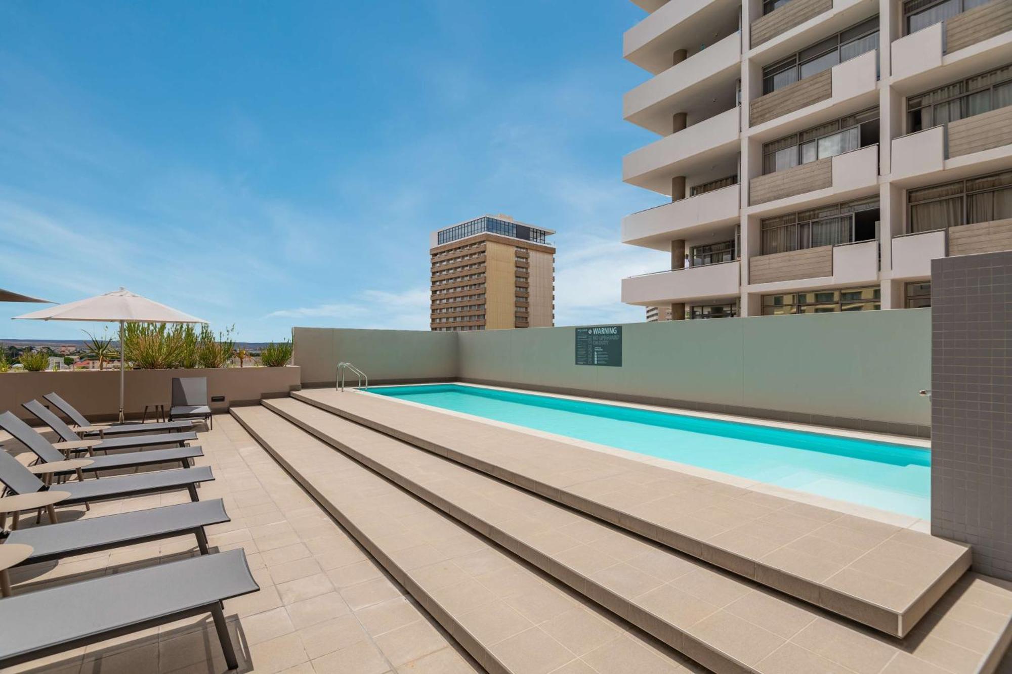 Hilton Garden Inn Windhoek Eksteriør billede