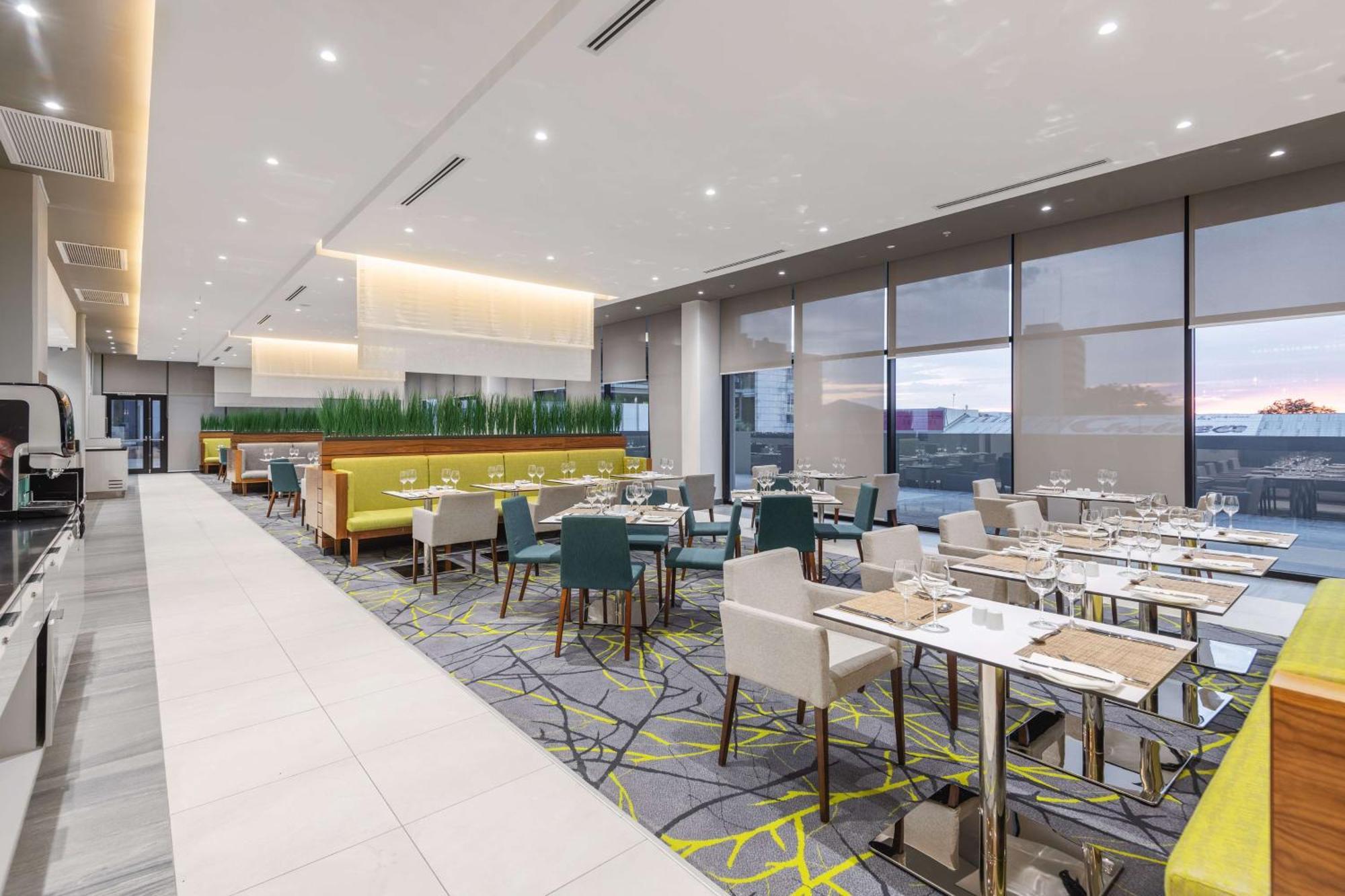 Hilton Garden Inn Windhoek Eksteriør billede