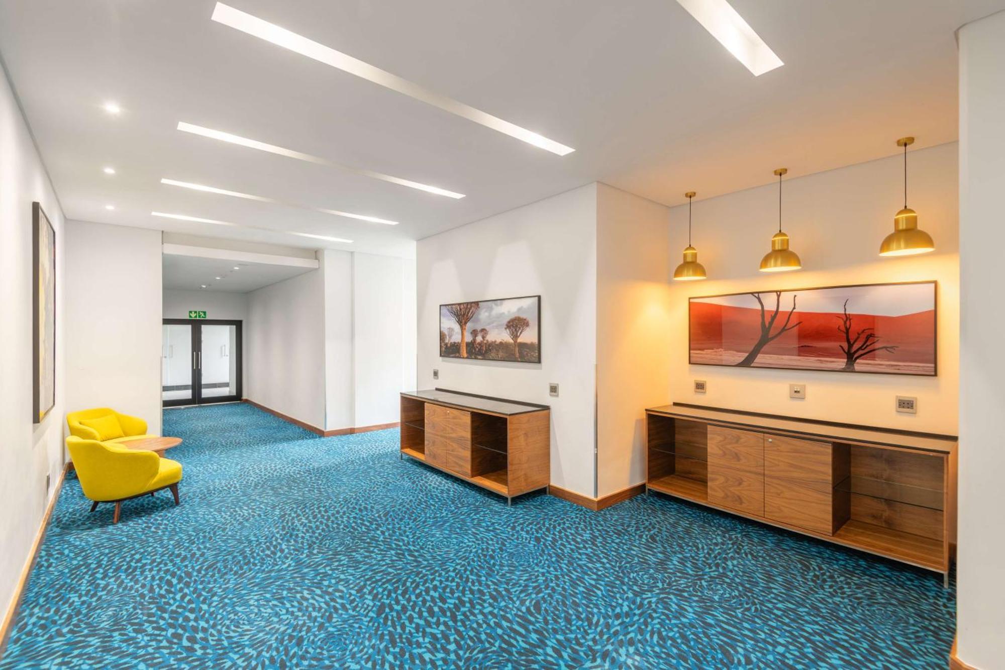 Hilton Garden Inn Windhoek Eksteriør billede