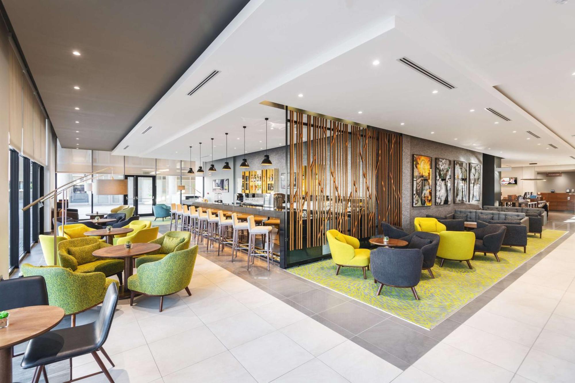 Hilton Garden Inn Windhoek Eksteriør billede