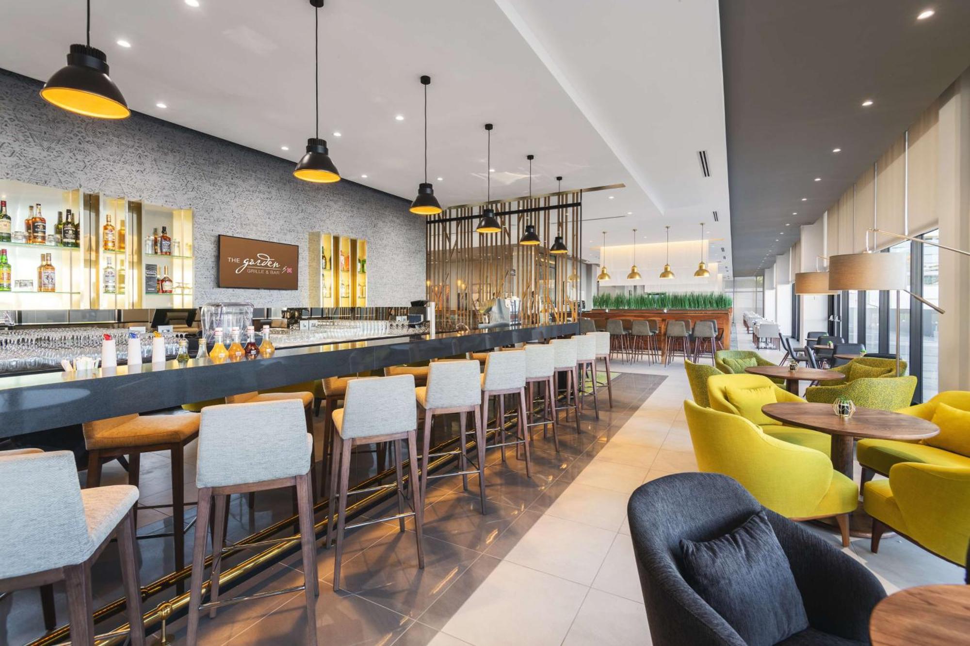 Hilton Garden Inn Windhoek Eksteriør billede